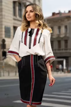 Bluza Effect alba tip ie brodata cu motive traditionale imagine