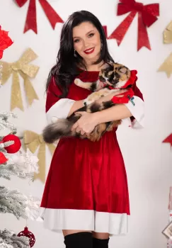 Rochie de Craciun rosie din catifea si cordon in talie imagine