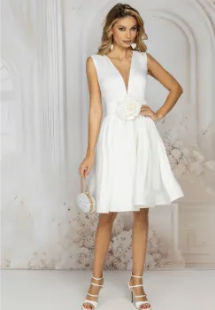 Rochie de ocazie eleganta ecru in clos cu floare in talie imagine