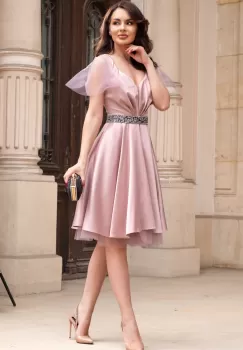 Rochie eleganta de zi roz Argentina in clos cu volane din tulle imagine