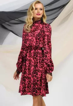 Rochie midi rosie Pretty Girl leopard cu dantela la gat si mansete imagine