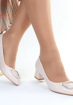 Pantofi bej cu toc Janina imagine