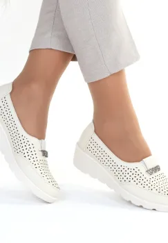 Pantofi bej usori Fayara imagine