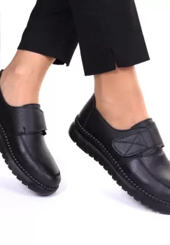 Pantofi cu talpa joasa Lia negru imagine