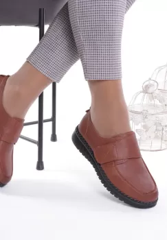 Pantofi cu talpa joasa Marcela maro imagine