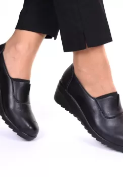 Pantofi usori Nehira imagine