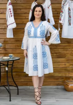 Rochie Traditionala Dorinuta imagine