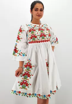 Rochie Traditionala Fiorela 10 imagine