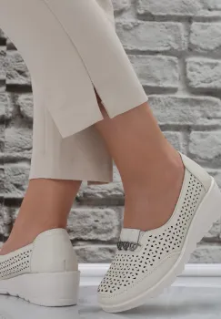 Pantofi dama Bej din Piele Ecologica Nataya imagine