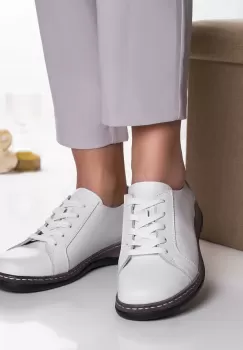 Pantofi dama casual albi din piele naturala bety imagine