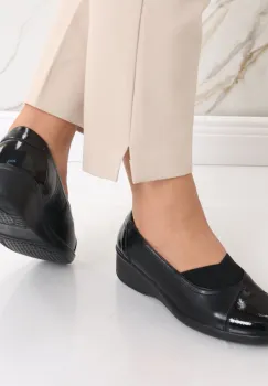 Pantofi dama casual negri din piele ecologica si lacuita Lois imagine