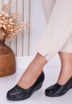 Pantofi dama cu platforma Negri din Piele Ecologica Esra imagine