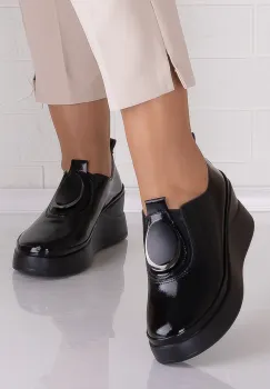 Papuci dama cu platforma Negrii din Piele Naturala Lacuita Armane imagine