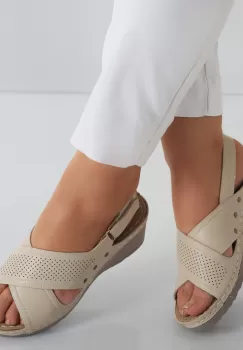 Sandale dama cu platforma Bej din Piele Ecologica Iopil imagine
