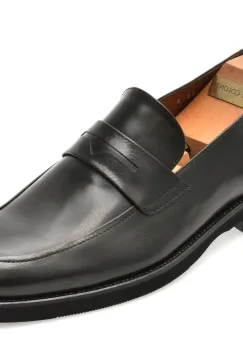 Mocasini eleganti LE COLONEL negri, 44705, din piele naturala imagine
