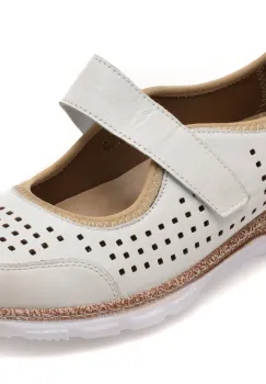 Pantofi GRYXX albi, EV2922, din piele naturala imagine