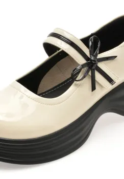 Pantofi GRYXX bej, 3882, din piele naturala lacuita imagine