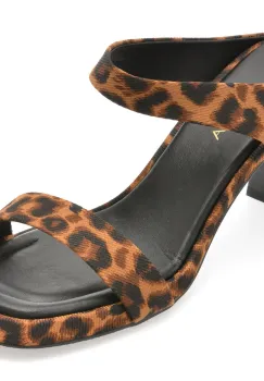 Papuci EPICA maro, 2726, din material textil imagine