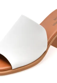 Papuci FLAVIA PASSINI albi, 22069, din piele naturala imagine