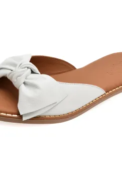 Papuci FLAVIA PASSINI albi, 2921018, din piele naturala imagine