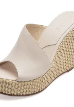 Papuci GRYXX bej, 20910, din piele naturala imagine