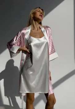 Pijamale dama imagine