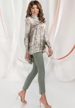 Bluza eleganta asimetrica confectionata din material vaporos cu imprimeu sarpe imagine