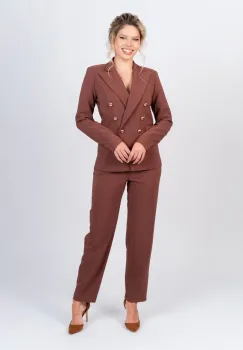 Sacou elegant maro accesorizat cu doua randuri de nasturi imagine