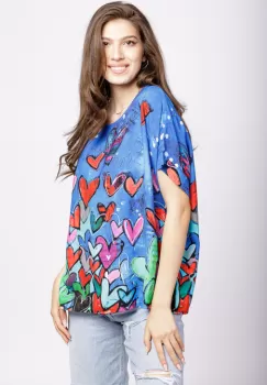 Bluza din vascoza cu imprimeu inimi pe fond albastru imagine