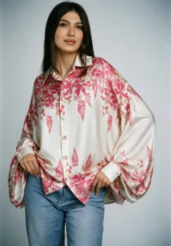 Camasa din satin oversize, cu maneci bufante si imprimeu floral roz imagine