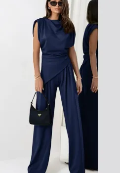 Compleu cu pantaloni, din tricot fin de bumbac, cu bluza in colt si umeri supradimensionati, bleumarin imagine