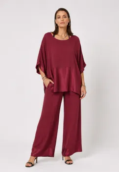 Compleu dama elegant din vascoza cu bluza oversize si pantaloni palazzo si insertii satinate bordo imagine