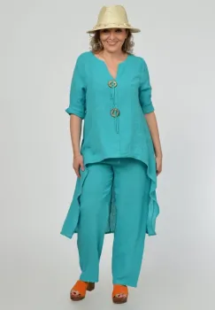 Compleu din in, cu nasturi decorativi, cu pantaloni si bluza tunica mai lunga in spate, turcoaz imagine