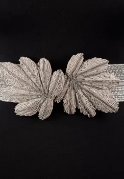 Curea gri lata de 5,5 cm, din material elastic cu catarama in forma de frunza imagine