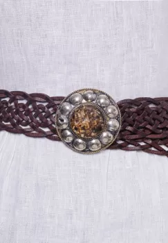 Curea impletita din piele naturala lucrata manual cu catarama metalica decorativa, maron imagine