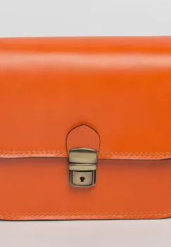 Geanta crossbody portocalie din piele naturala, tip postas imagine