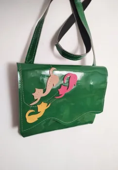 Geanta verde din piele naturala lacuita ,cu pisicute imagine