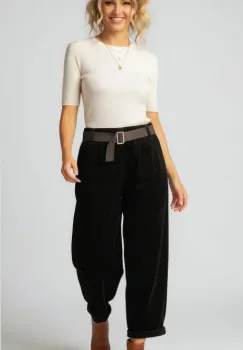 Pantaloni din catifea reiata  cu dungi late, negri, cu croiala relaxata imagine