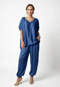Pantaloni din matase si vascoza satinata cu croi lejer si elastic la glezna,albastru jeans imagine