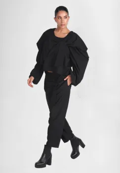 Pantaloni negri cu funda intr-o parte imagine
