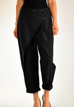 Pantaloni negri cu pliuri si panou suprapus cu nasture imagine