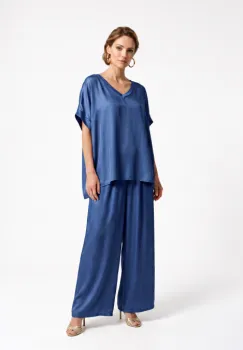 Pantaloni palazzo fluizi din matase si vascoza satinata, albastru jeans imagine