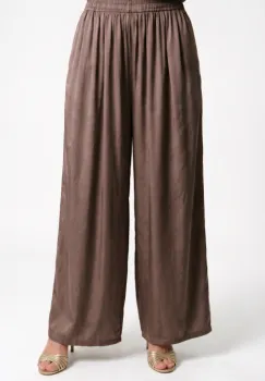 Pantaloni palazzo fluizi din matase si vascoza satinata, maro imagine