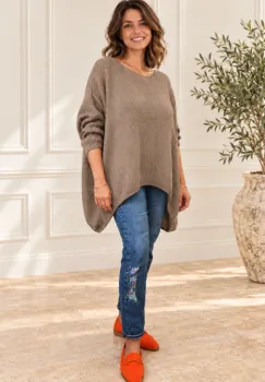 Pulover asimetric, oversize cu maneca cazuta, bej fango imagine