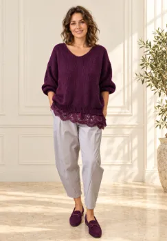 Pulover pufos mov inchis, oversize cu dantela pe margini si decolteu in V imagine