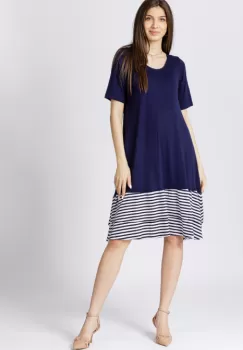 Rochie A line midi, din vascoza cu doua volane la poale in dungi marinar imagine