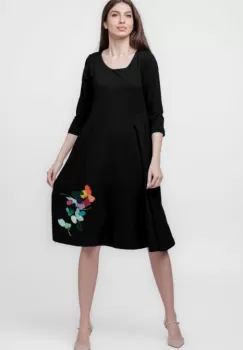 Rochie clos, taiata in talie, cu buzunare ascunse, din bumbac, negru cu imprimeu floare stilizata imagine