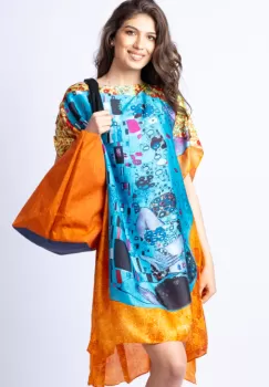 Rochie de plaja tip poncho din matase cu stilizare Sarutul turcoaz pe fond portocaliu imagine