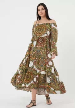 Rochie lunga cu imprimeu multicolor cu fond bej, cu 4 volane din tesatura fina din vascoza imagine