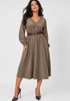 Rochie midi din catifea reiata de bumbac cu dantela si curea, bej inchis imagine